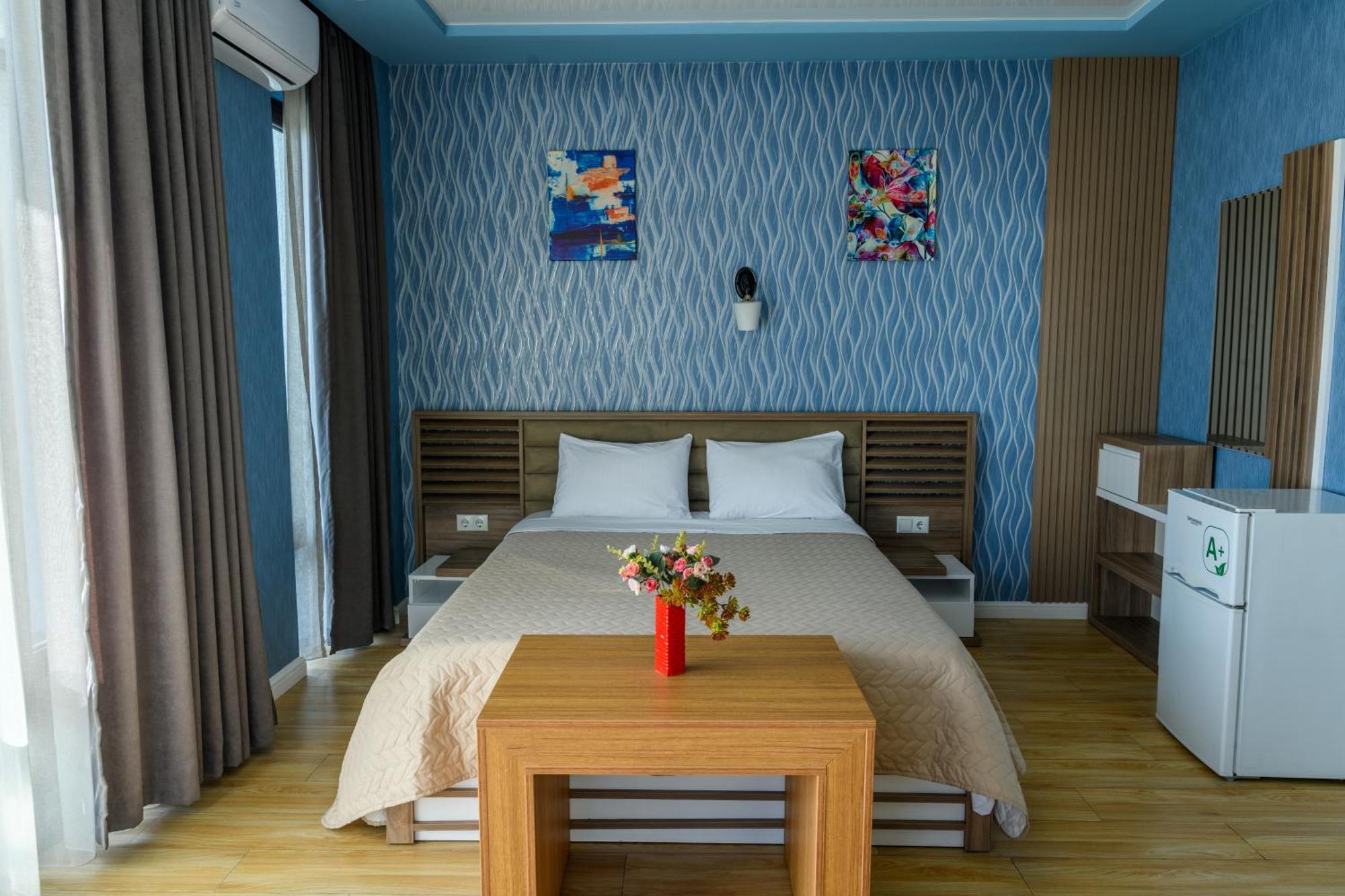 באטומי Hotel Sunny מראה חיצוני תמונה