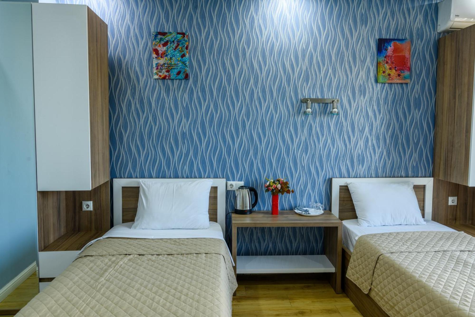 באטומי Hotel Sunny מראה חיצוני תמונה